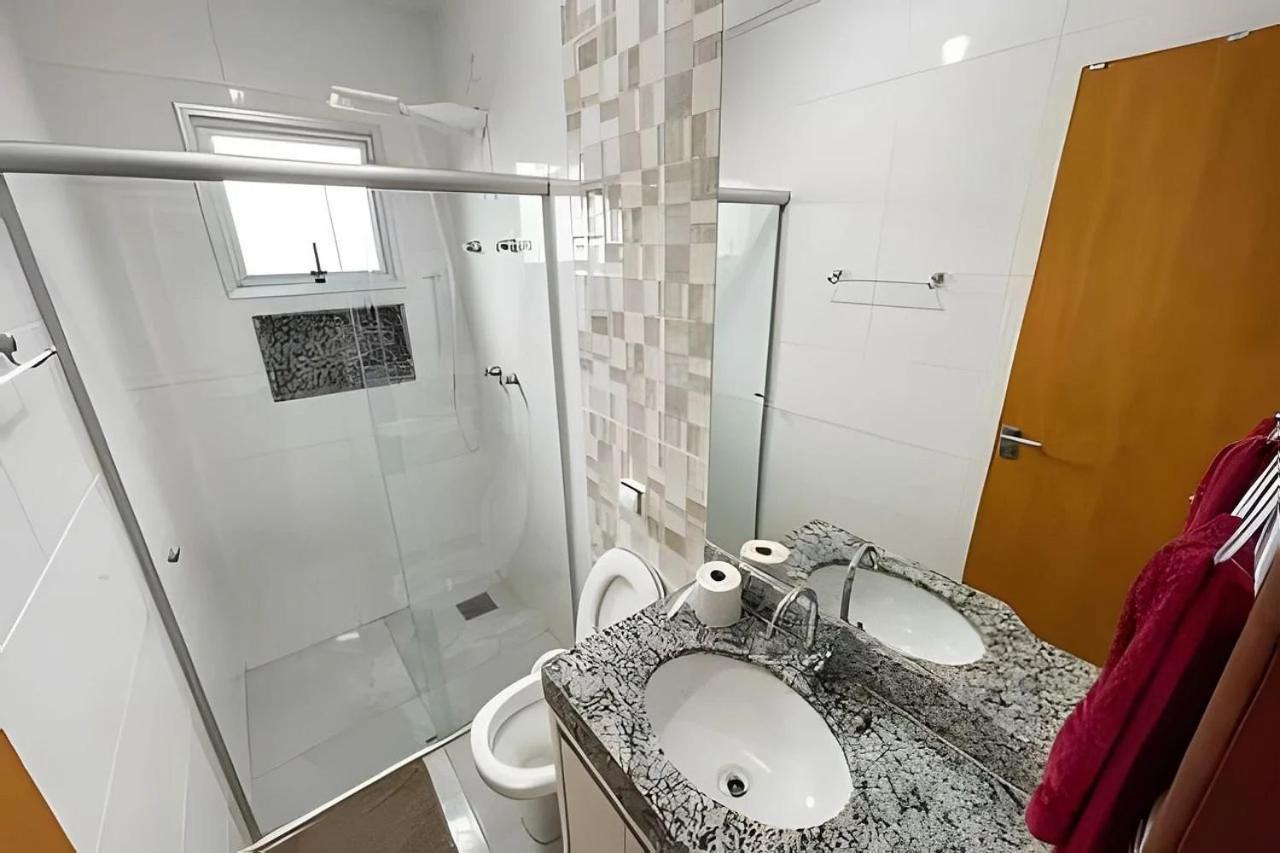 104 - Apartamento Completo Para Ate 7 Hospedes Patos de Minas Dış mekan fotoğraf