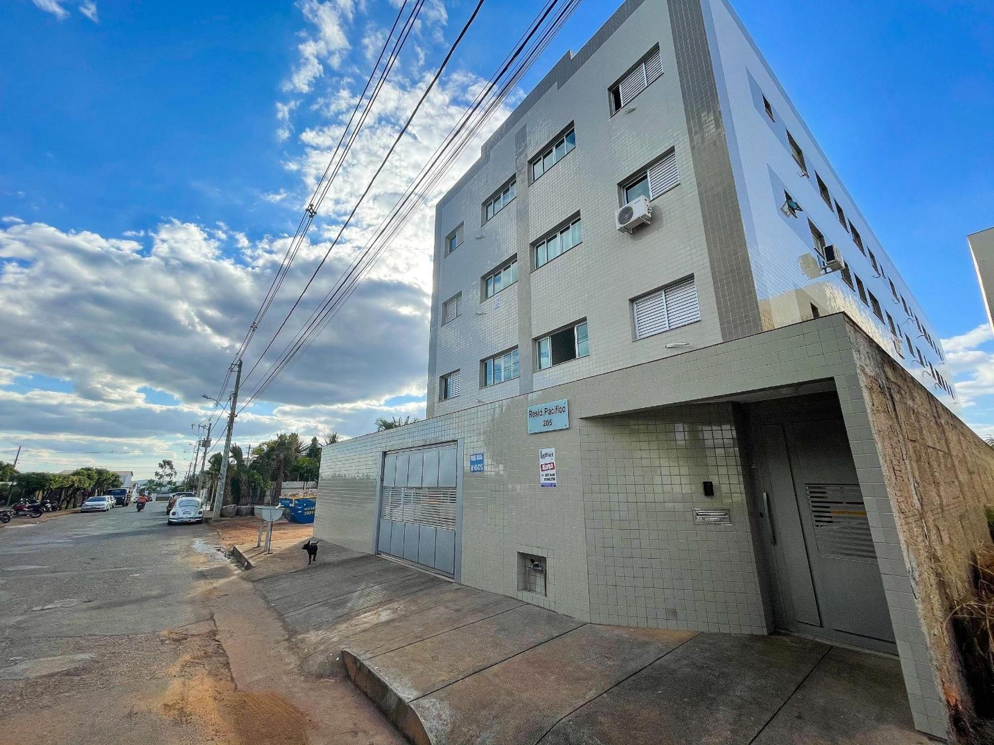104 - Apartamento Completo Para Ate 7 Hospedes Patos de Minas Dış mekan fotoğraf